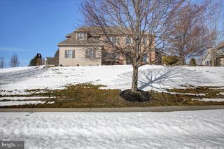 4 BAYBERRY RD, Carlisle, PA 17013