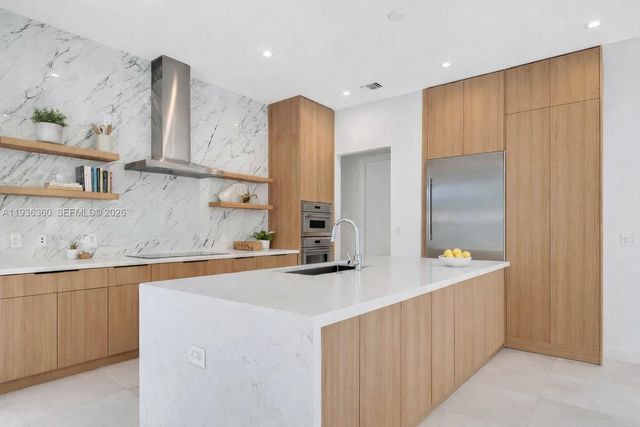 3400 Ponce De Leon Blvd, Coral Gables, FL 33134