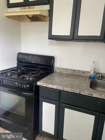 1522 VERNON ST, Harrisburg, PA 17104
