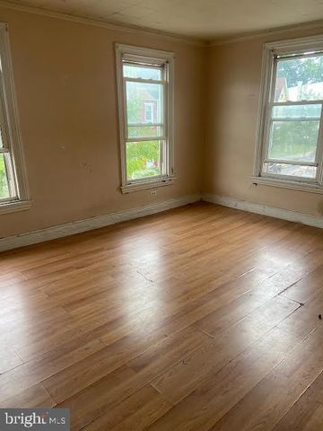 1522 VERNON ST, Harrisburg, PA 17104