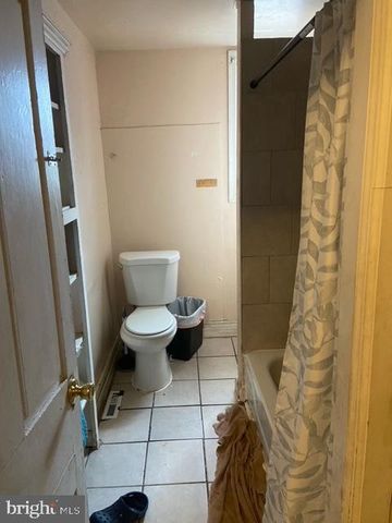 1522 VERNON ST, Harrisburg, PA 17104