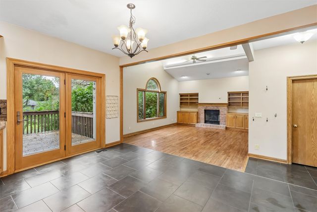 901 NW Campus Ridge Court, Ankeny, IA 50023