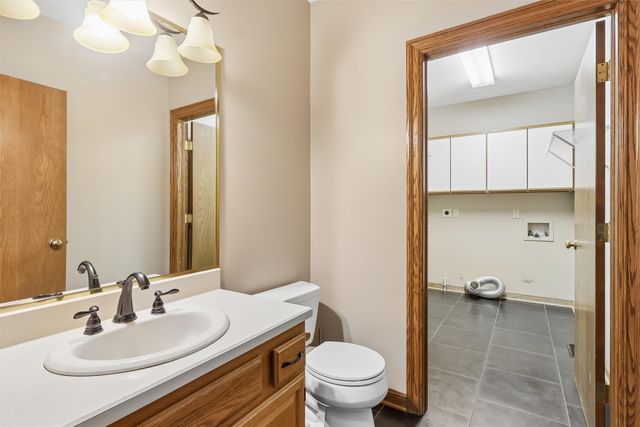 901 NW Campus Ridge Court, Ankeny, IA 50023