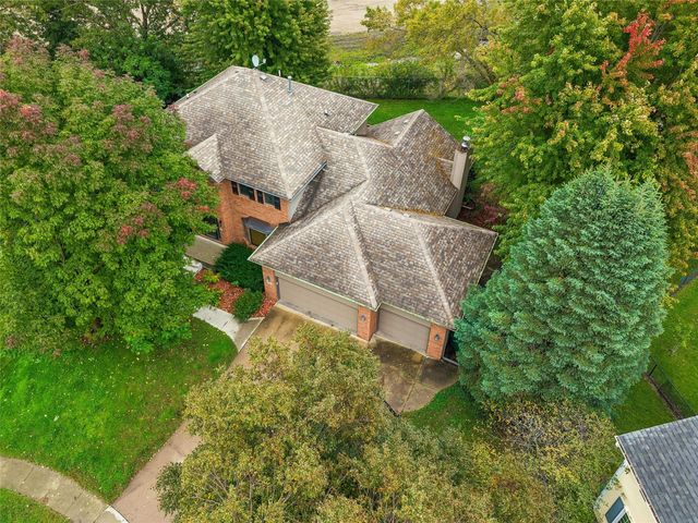901 NW Campus Ridge Court, Ankeny, IA 50023