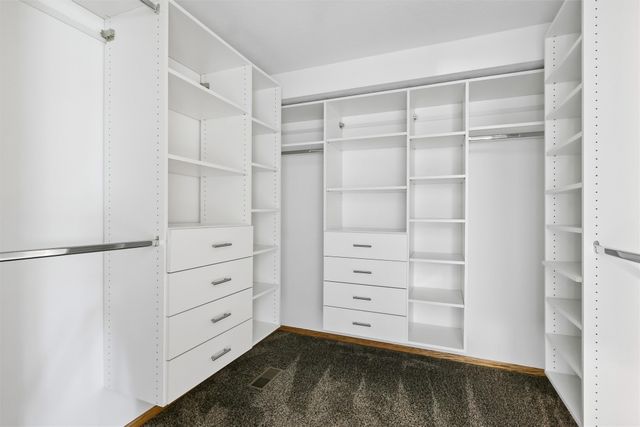901 NW Campus Ridge Court, Ankeny, IA 50023
