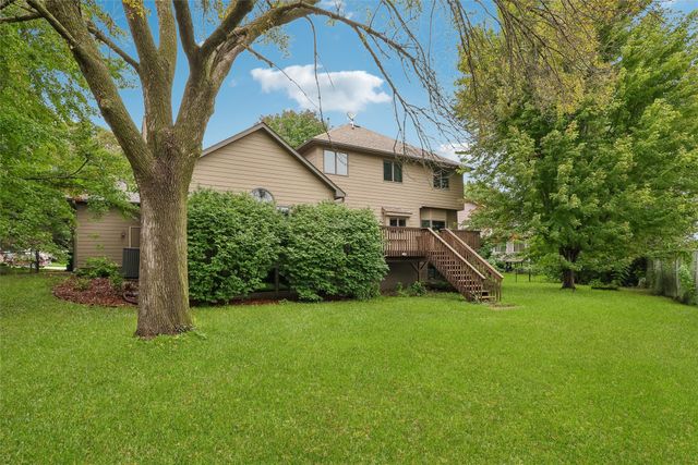 901 NW Campus Ridge Court, Ankeny, IA 50023