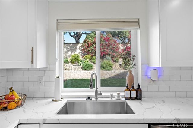 1279 Moss, Upland, CA 91784