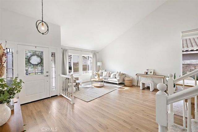 1279 Moss, Upland, CA 91784