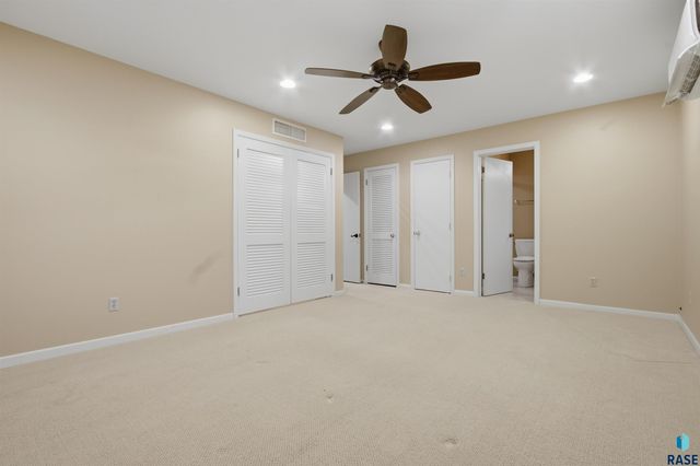 3030 W Donahue Dr Drive, Sioux Falls, SD 57105