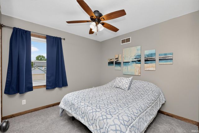 25726 Hunt Trail, South Bend, IN 46628
