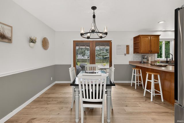 25726 Hunt Trail, South Bend, IN 46628