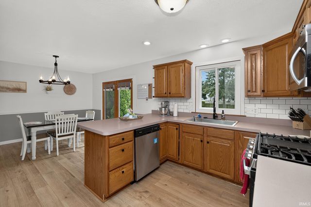 25726 Hunt Trail, South Bend, IN 46628