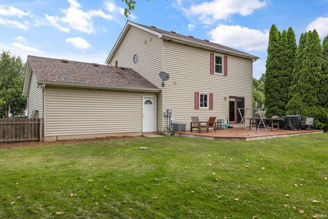 25726 Hunt Trail, South Bend, IN 46628