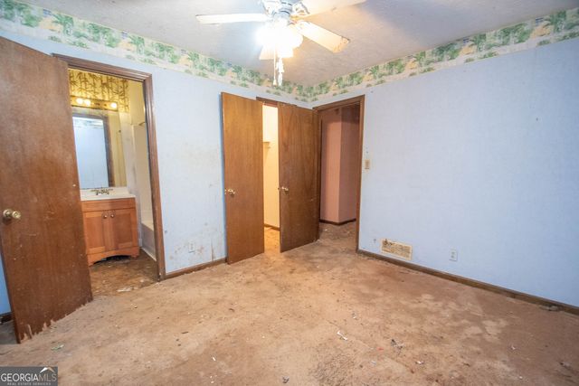 110 Canterbury Lane, Fayetteville, GA 30215