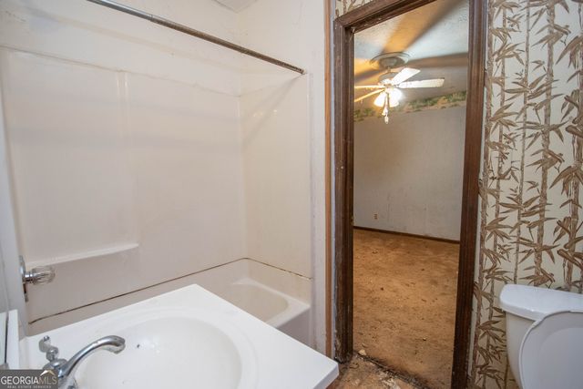 110 Canterbury Lane, Fayetteville, GA 30215