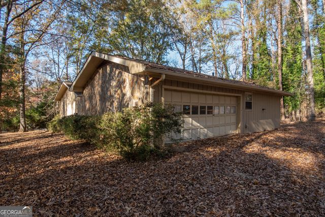 110 Canterbury Lane, Fayetteville, GA 30215