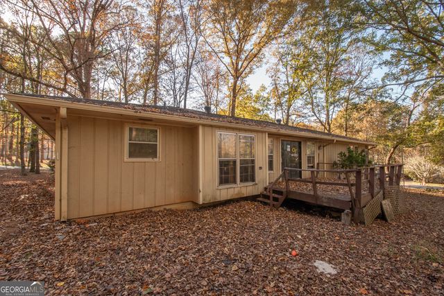 110 Canterbury Lane, Fayetteville, GA 30215