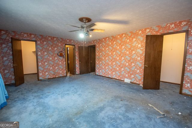 110 Canterbury Lane, Fayetteville, GA 30215