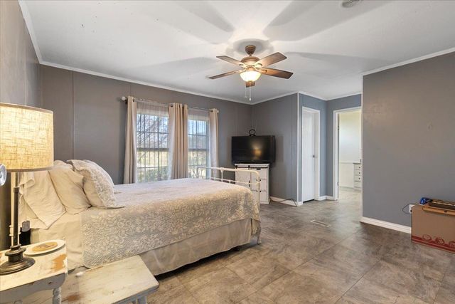 145 Angelia DR, Cedar Creek, TX 78612