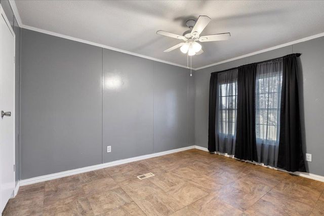 145 Angelia DR, Cedar Creek, TX 78612