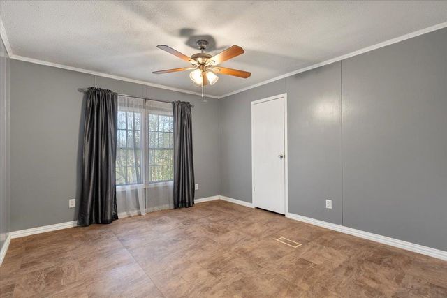 145 Angelia DR, Cedar Creek, TX 78612