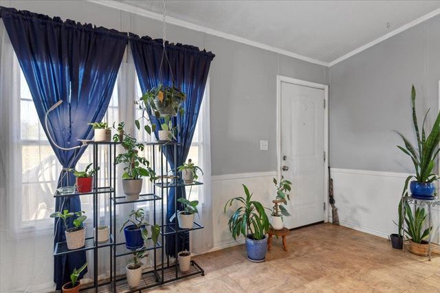 145 Angelia DR, Cedar Creek, TX 78612