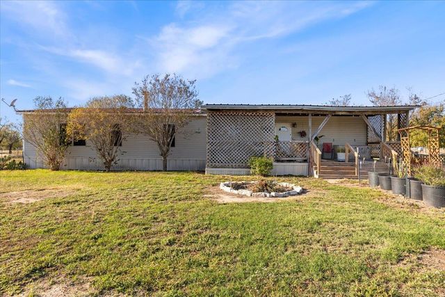 145 Angelia DR, Cedar Creek, TX 78612