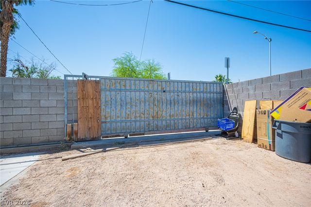 1900 East Mesquite Avenue, Las Vegas, NV 89101