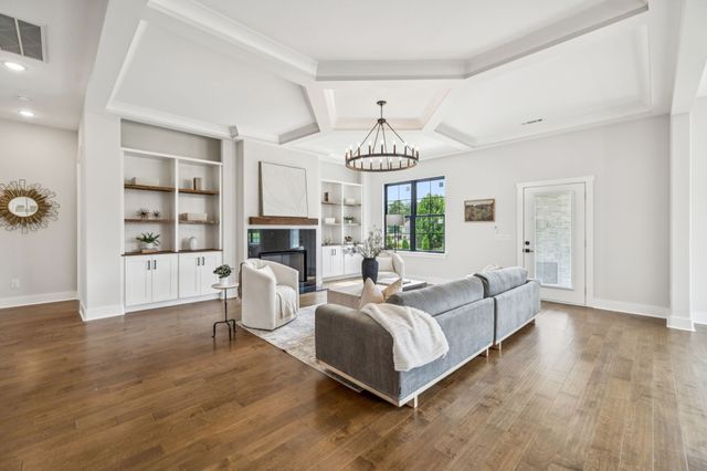 16 Blairmont Ct, Winchester, TN 37398