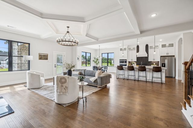 16 Blairmont Ct, Winchester, TN 37398