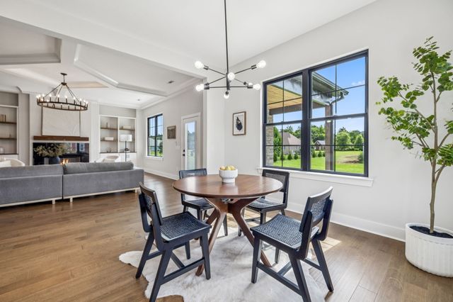 16 Blairmont Ct, Winchester, TN 37398