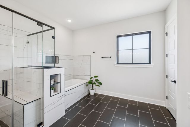 16 Blairmont Ct, Winchester, TN 37398