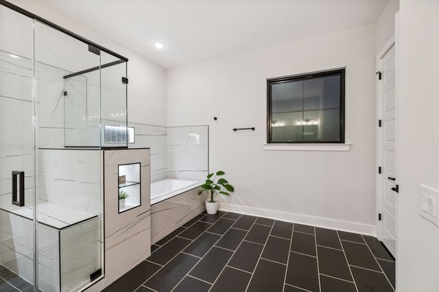 16 Blairmont Ct, Winchester, TN 37398