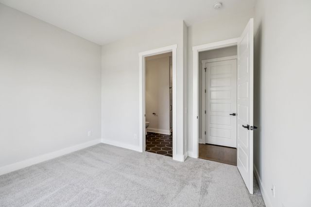 16 Blairmont Ct, Winchester, TN 37398