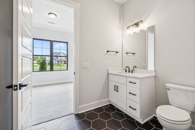 16 Blairmont Ct, Winchester, TN 37398