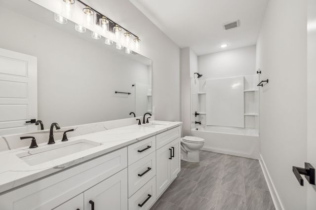 16 Blairmont Ct, Winchester, TN 37398