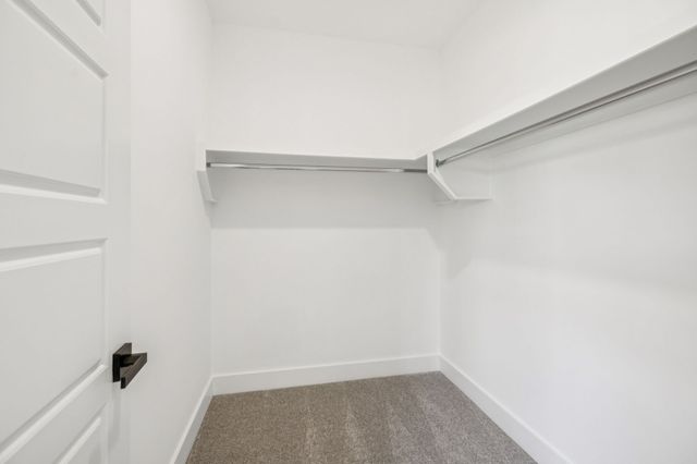 16 Blairmont Ct, Winchester, TN 37398