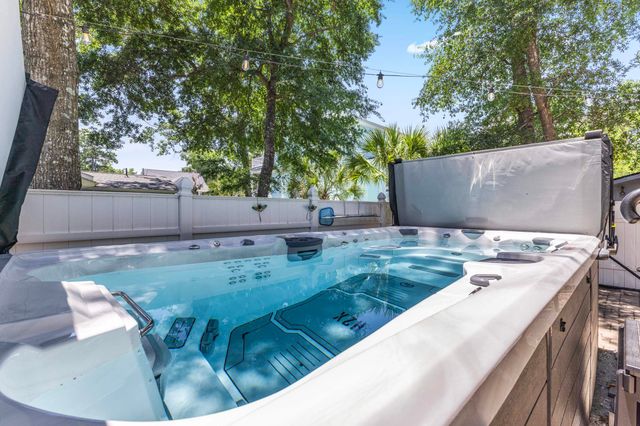515 7th Ave. S, Surfside Beach, SC 29575