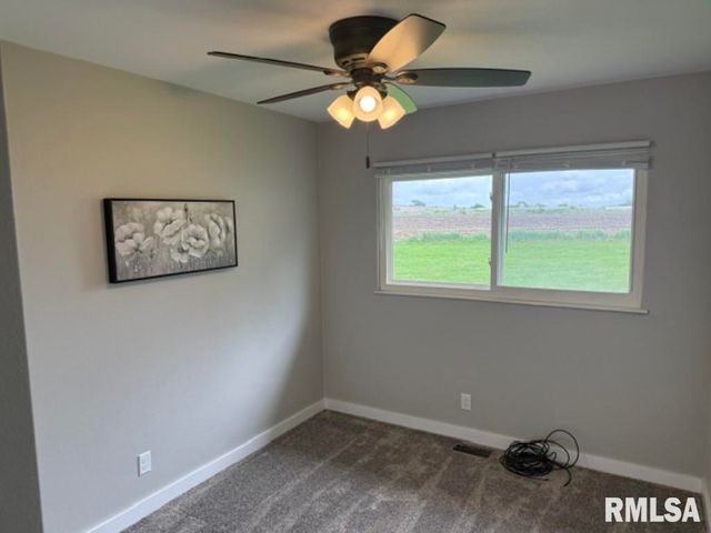 307 CAMELOT Drive, Washington, IL 61571