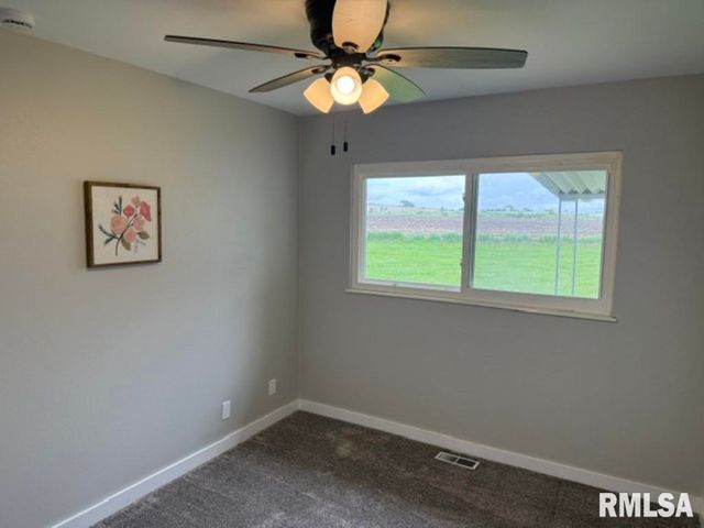 307 CAMELOT Drive, Washington, IL 61571