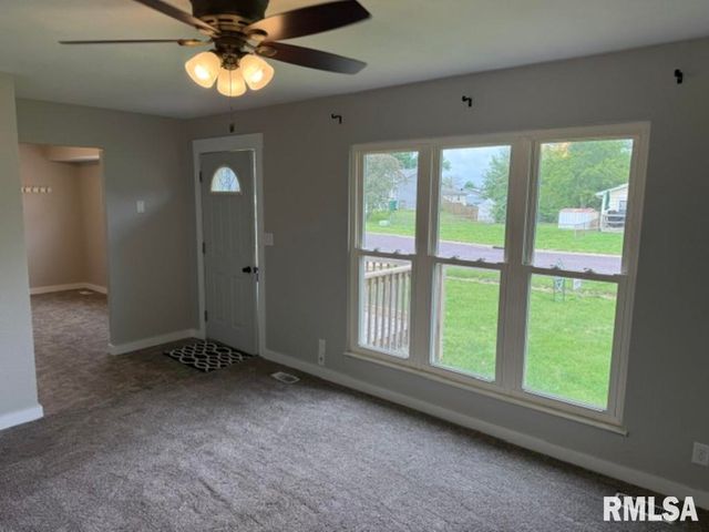 307 CAMELOT Drive, Washington, IL 61571