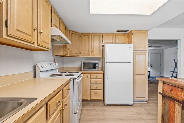 1134 37th Avenue SW, Vero Beach, FL 32968