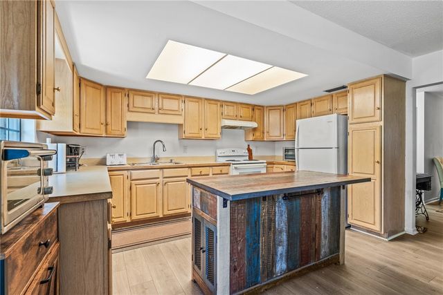 1134 37th Avenue SW, Vero Beach, FL 32968