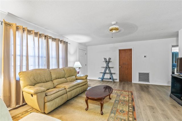 1134 37th Avenue SW, Vero Beach, FL 32968