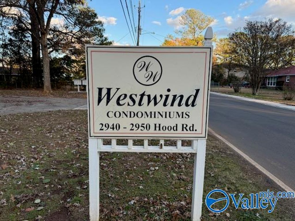 2940 Hood Road J, Huntsville, AL 35805