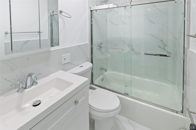 21704 135th Avenue, Springfield Gardens, NY 11413