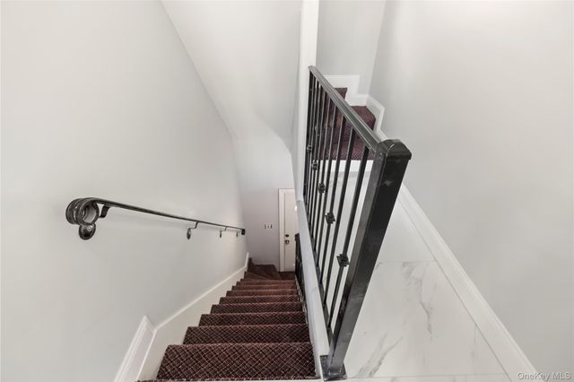 21704 135th Avenue, Springfield Gardens, NY 11413
