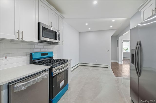 21704 135th Avenue, Springfield Gardens, NY 11413