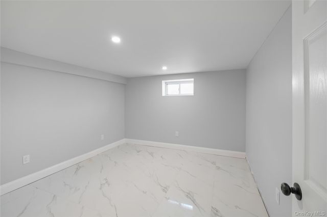 21704 135th Avenue, Springfield Gardens, NY 11413