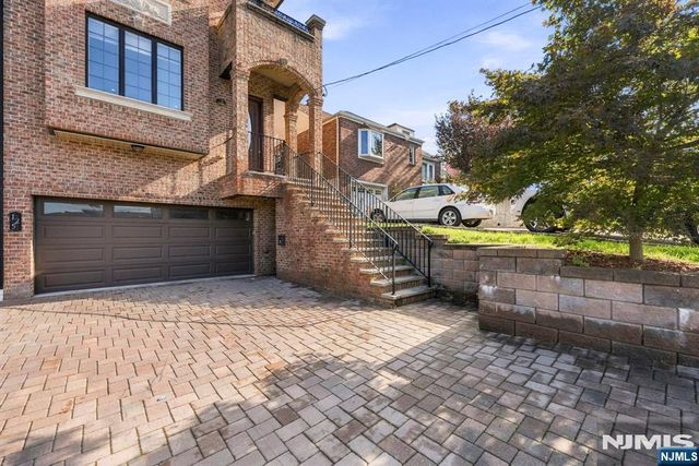 125 Edsall Boulevard B, Palisades Park, NJ 07650